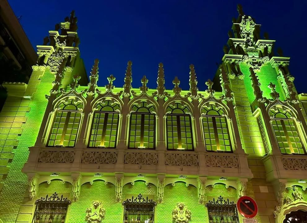 El Ayuntamiento de Albacete ilumina edificios municipales por el Día Mundial de la Salud Mental