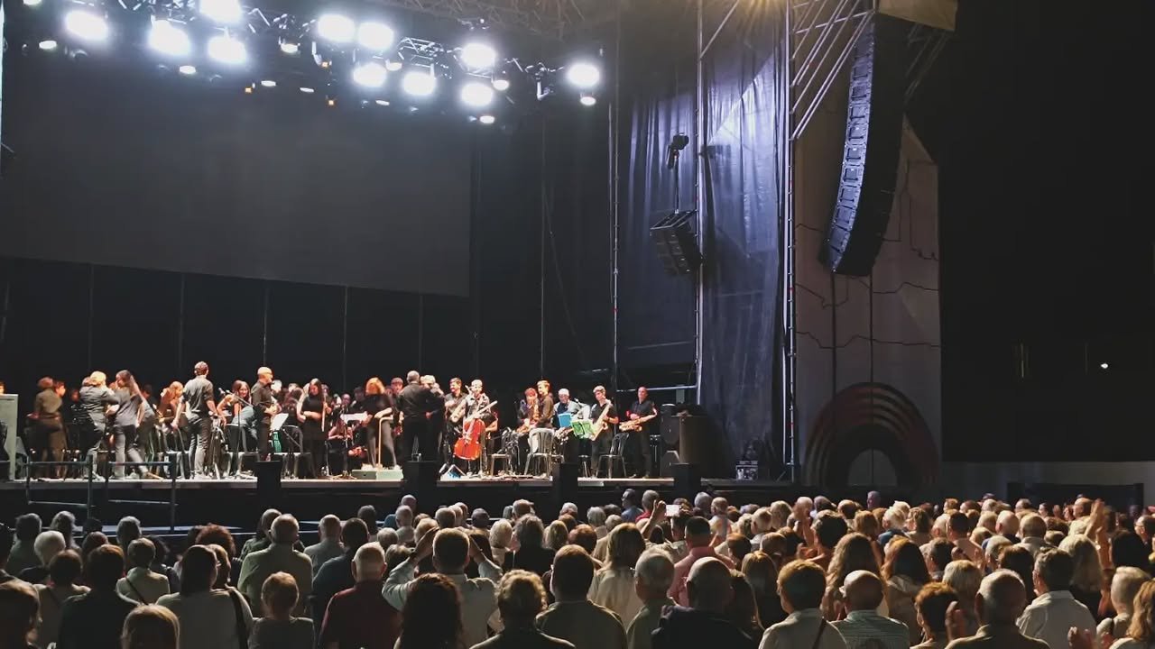 El Recinto de Conciertos de Hellín se llena de música y emoción con la Unión Musical Santa Cecilia
