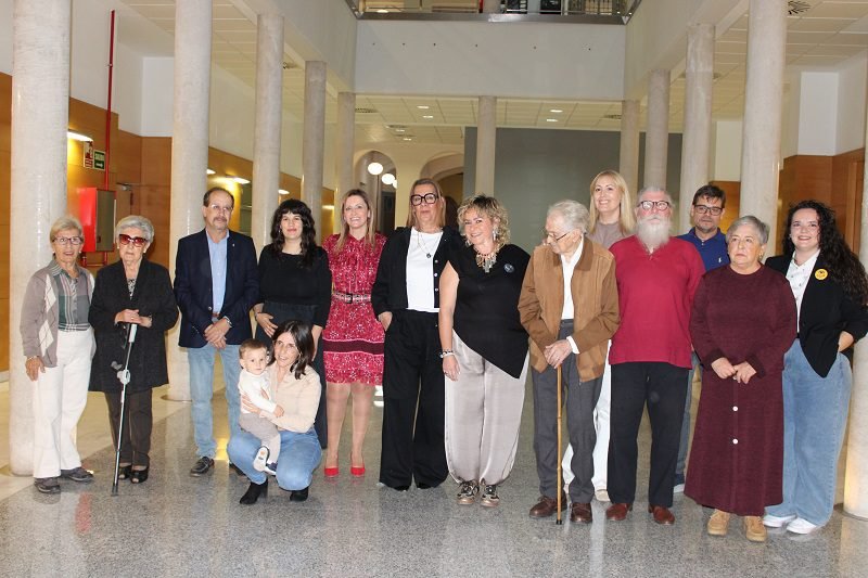 La Biblioteca Municipal Ana de Castro rinde tributo a sus 75 años con la Gala del Lector